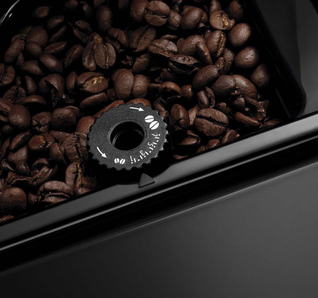 DeLonghi Magnifica ESAM 3000 B Kaffeevollautomat Schwarz