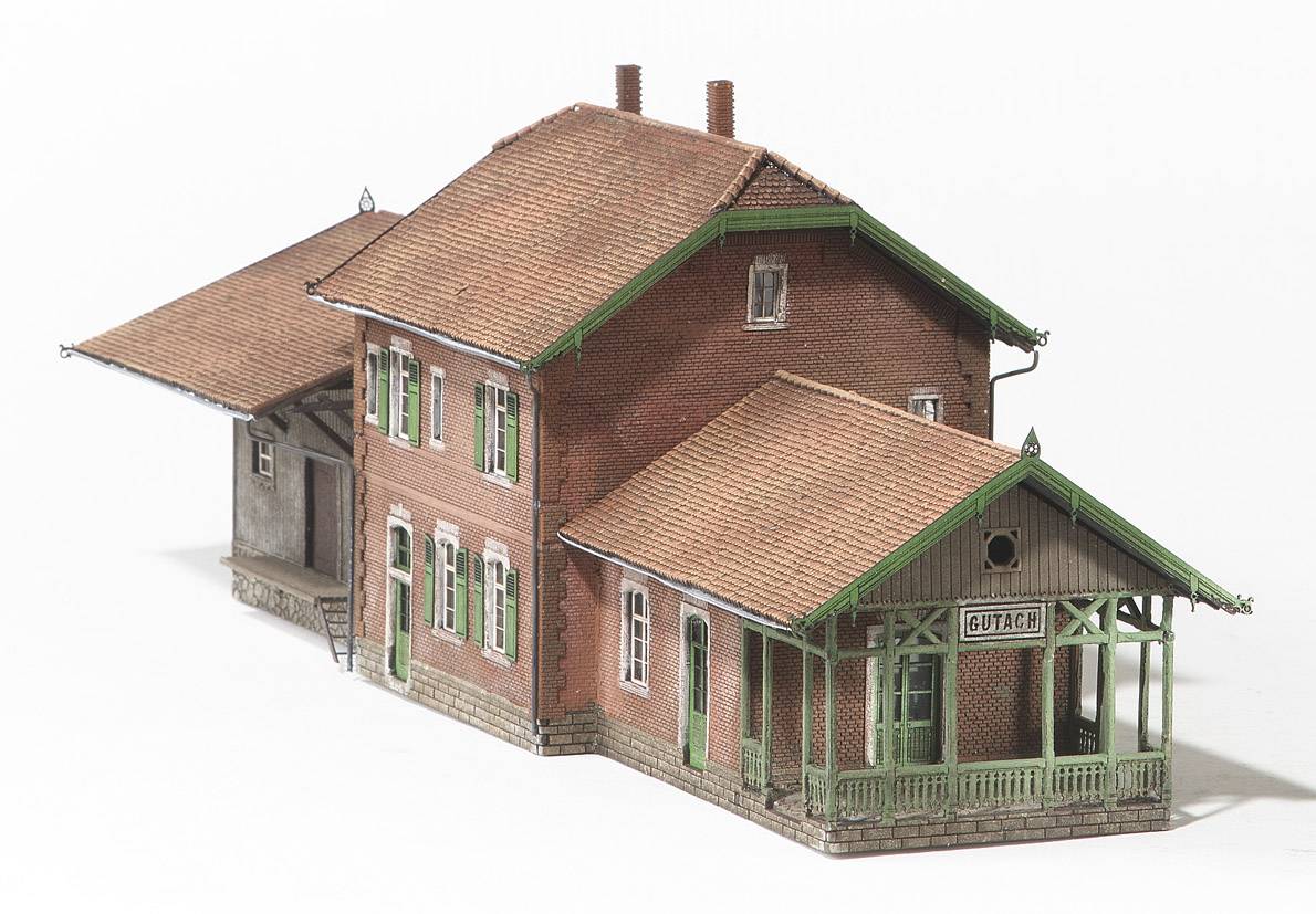 MBZ 10082 H0 Bahnhof Gutach