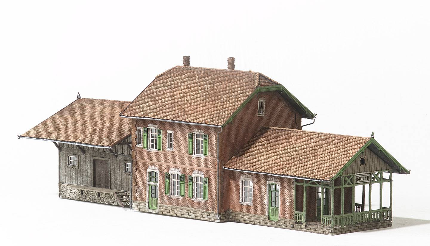 MBZ 10082 H0 Bahnhof Gutach