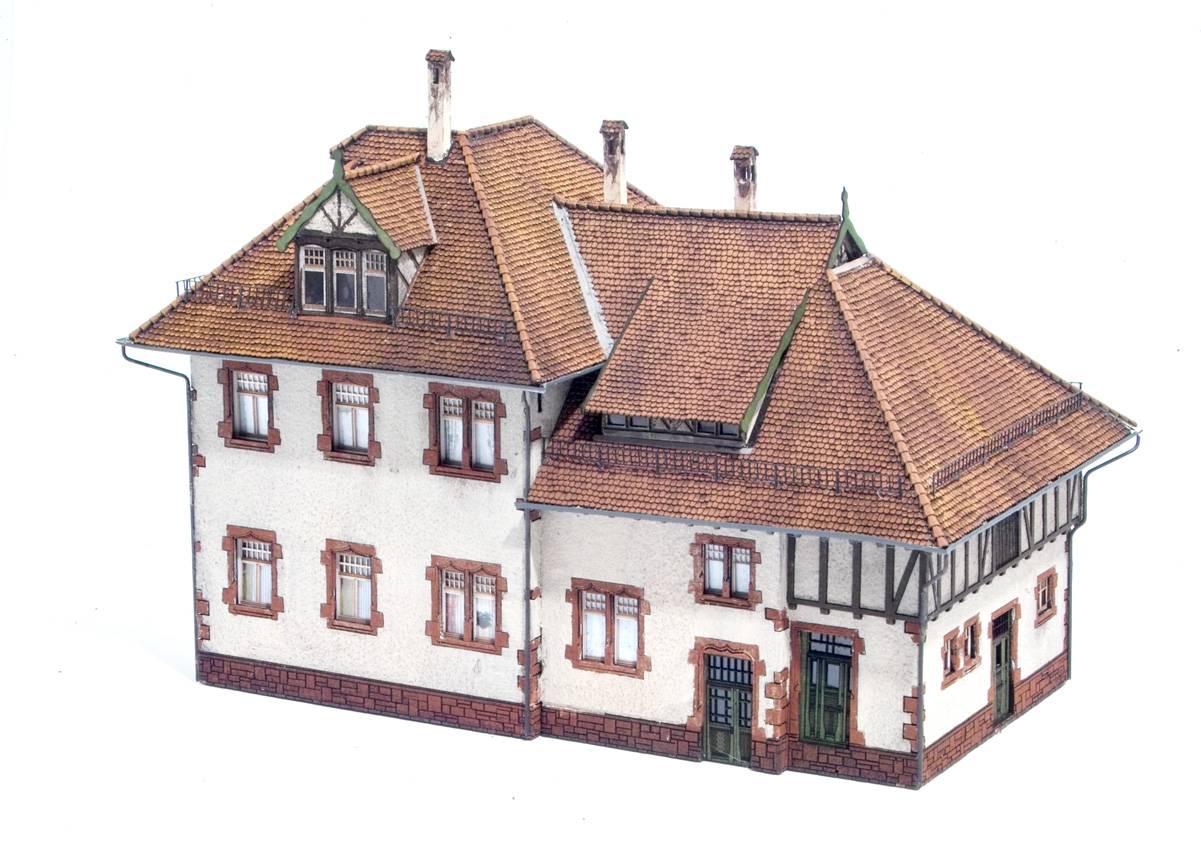 MBZ 14114 N Wohnhaus Lenzkirch