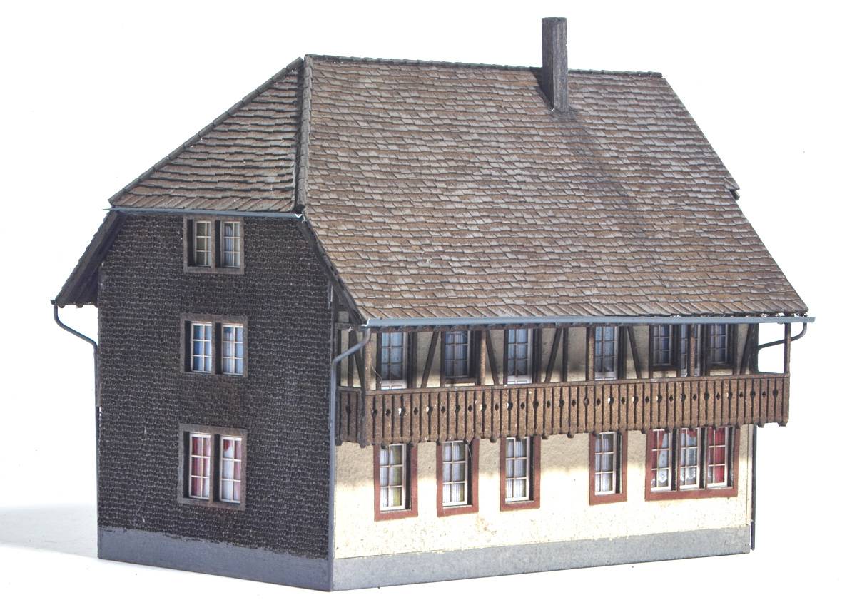 MBZ 16120 Z Personalgebäude