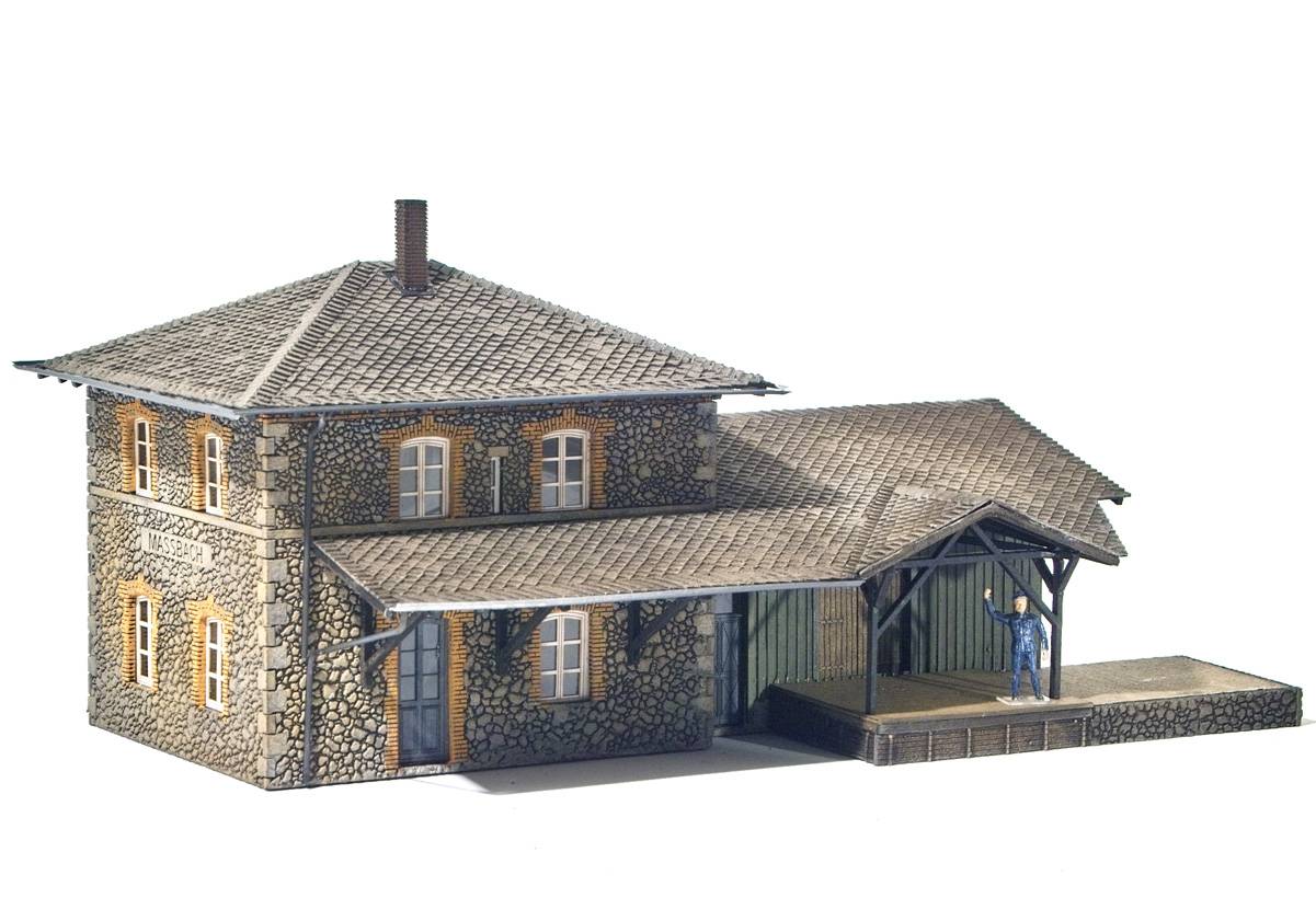 MBZ 16140 Z Bahnhof Massbach