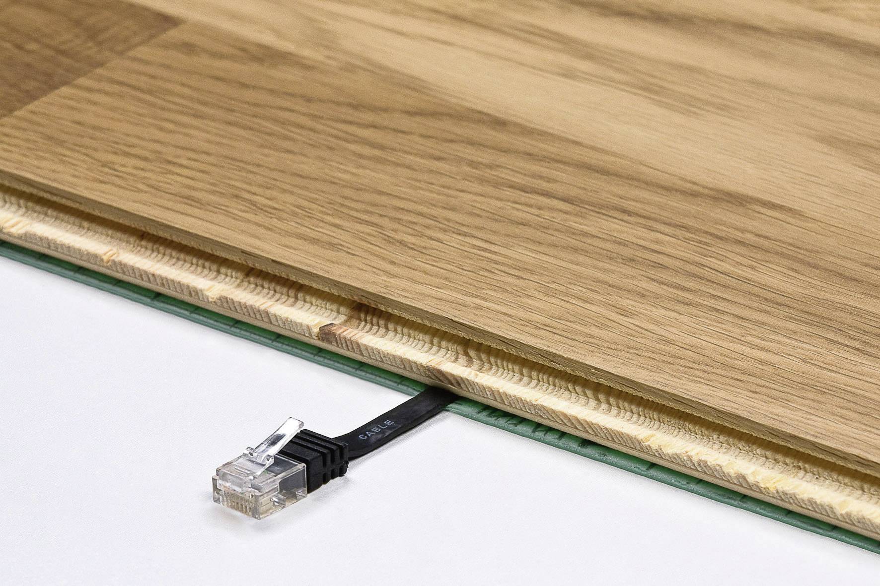 Goobay 95379 RJ45 Netzwerkkabel, Patchkabel CAT 6 U/UTP 0.50 m Schwarz hochflexibel, flach 1 St.