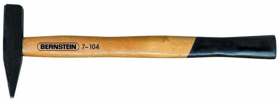 Hammer mit Holzgriff und Metallkopf, Marke 'Bernstein', Modellnummer '7-104'.