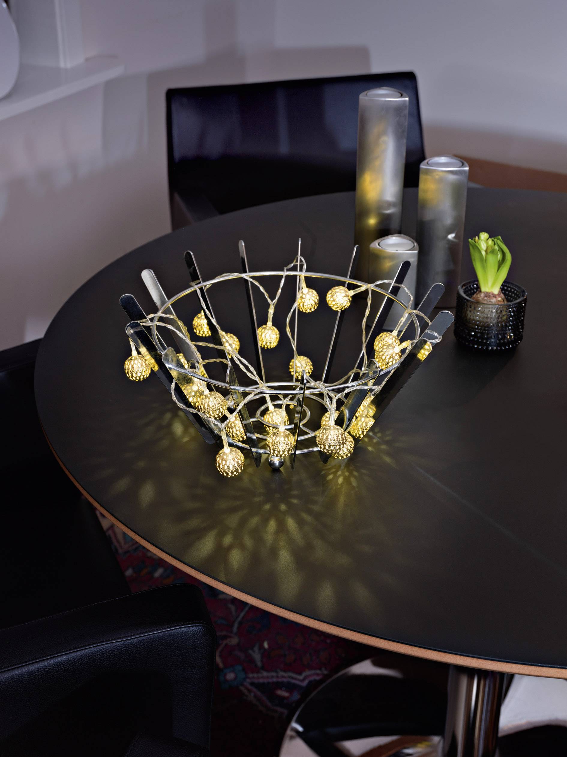 Konstsmide 3158-803 Motiv-Lichterkette Kugel Innen batteriebetrieben Anzahl Leuchtmittel 20 LED Warmweiß Beleuchtete Länge: 1.9m