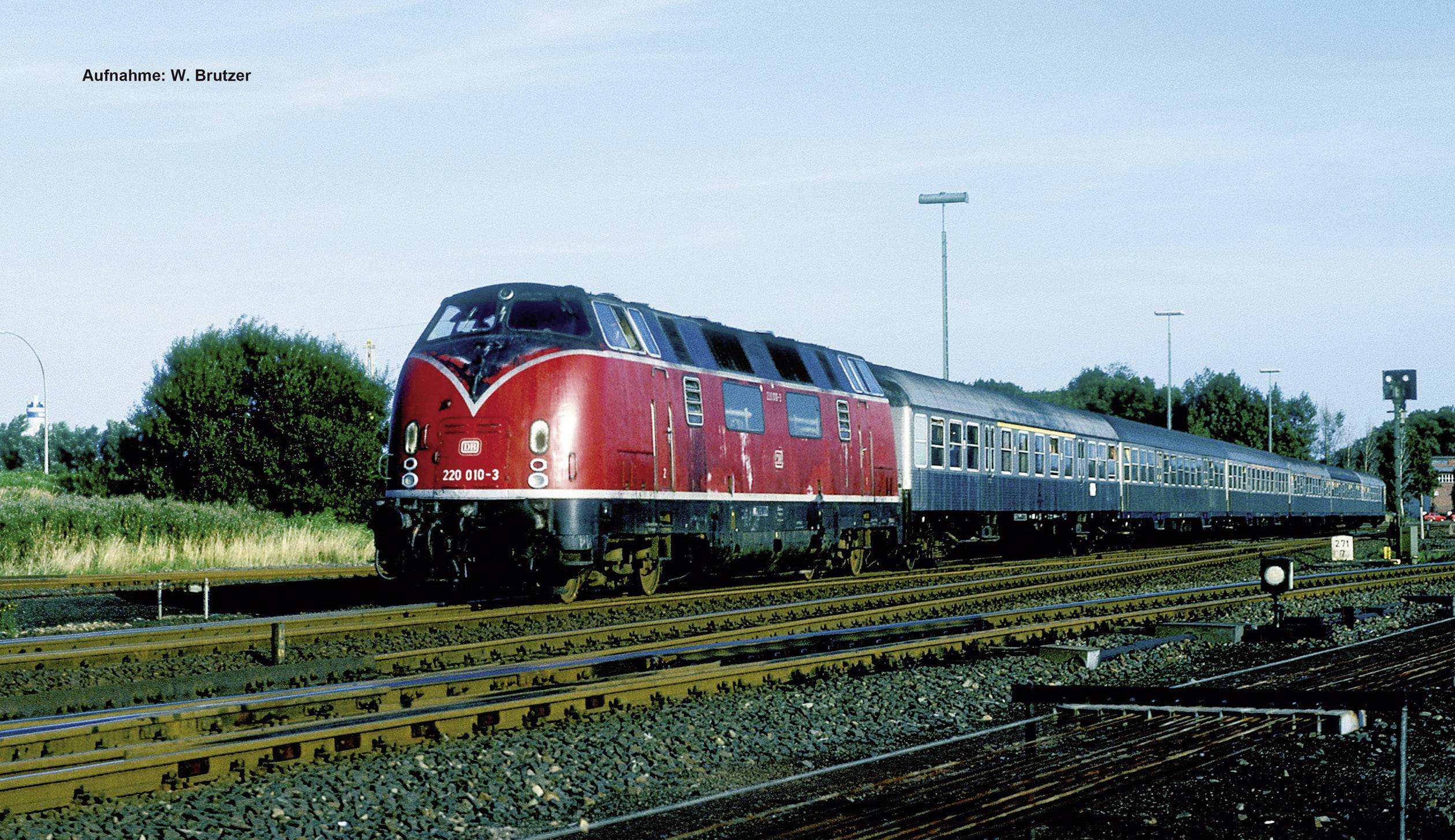 Piko H0 59702 H0 Diesellok BR 220 (220.0) der DB Gleichstrom (DC) analog