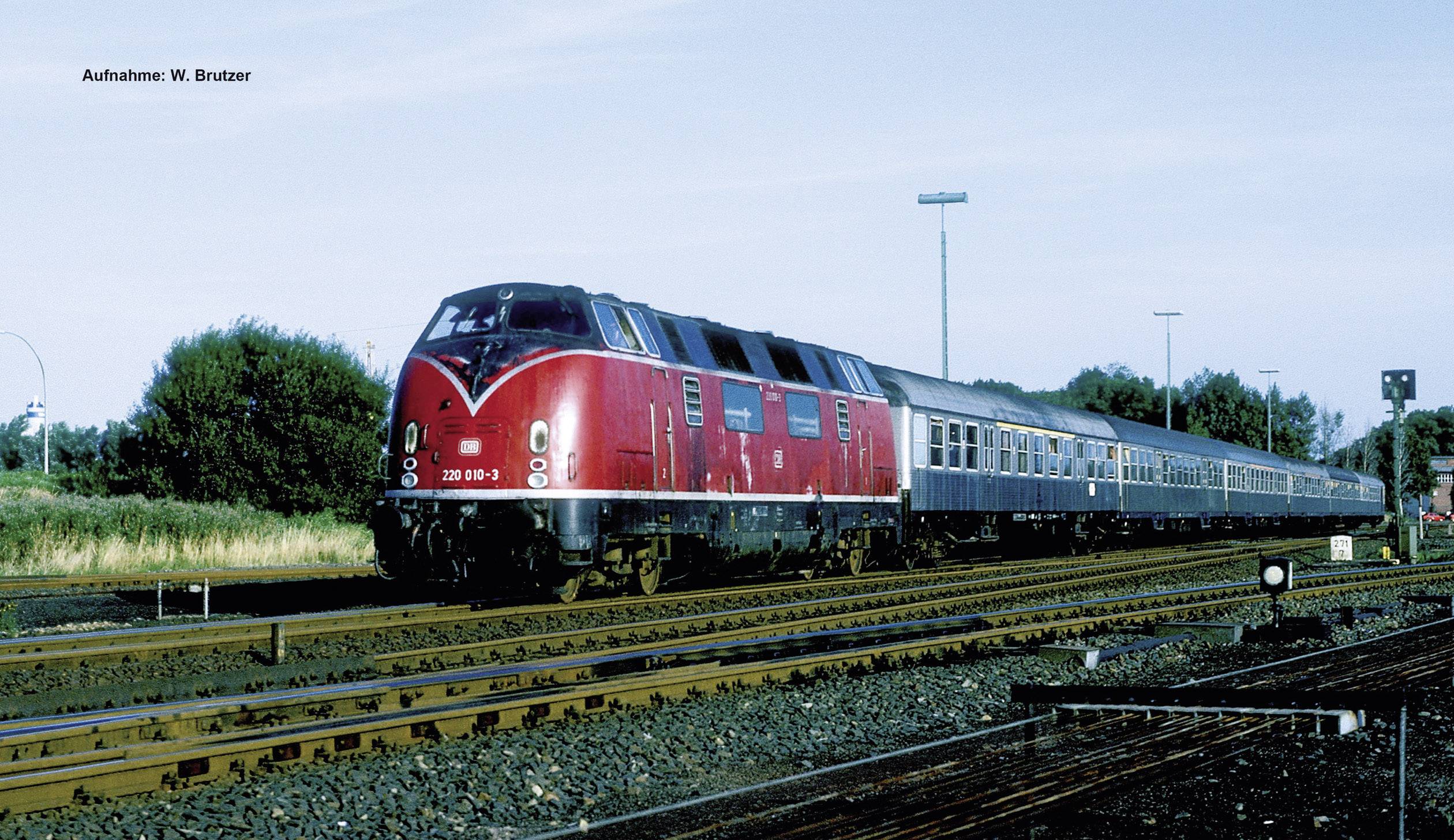 Piko H0 59703 H0 Diesellok BR 220 (220.0) der DB