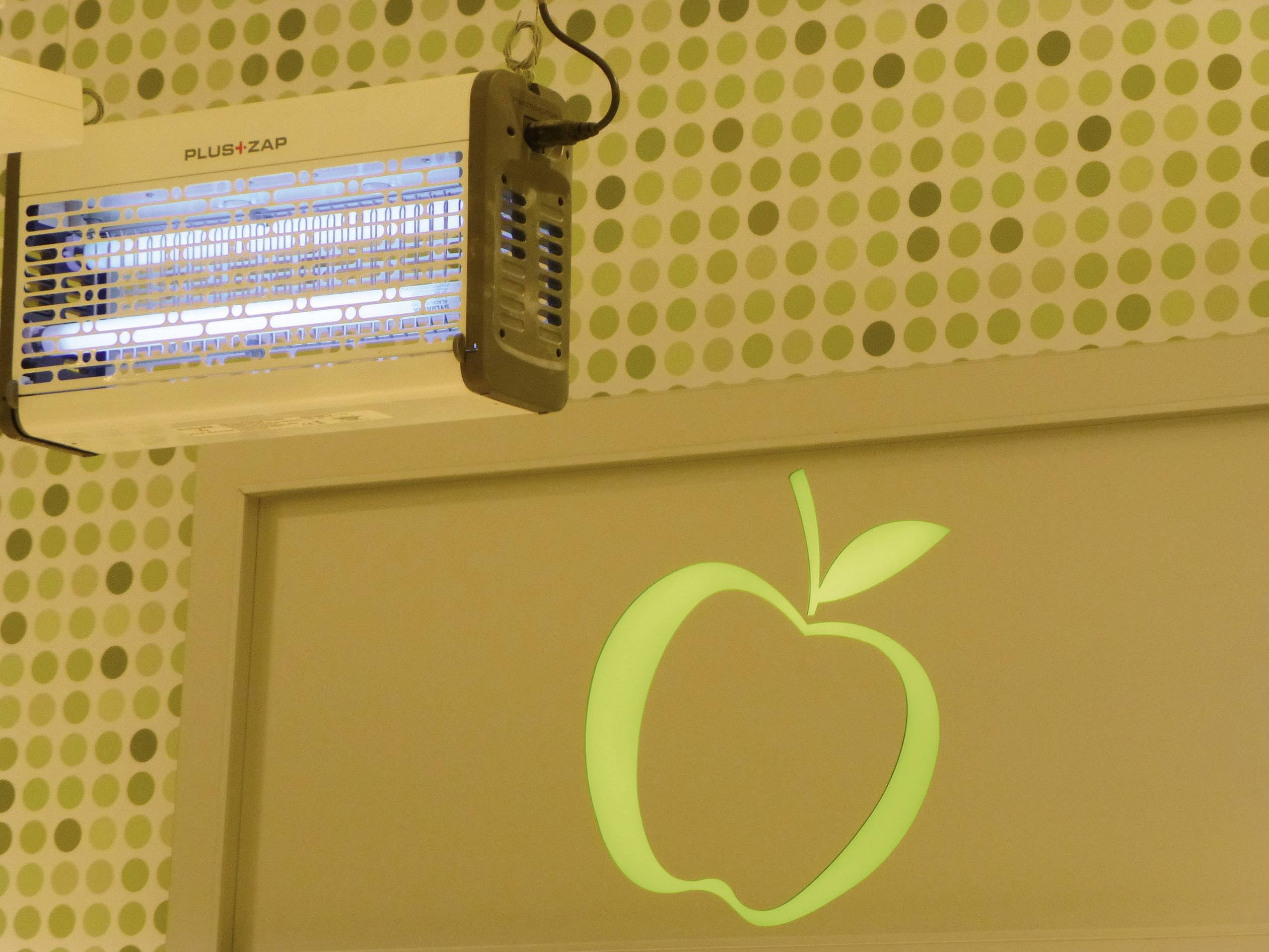 Plus ZAP PZ30 Insect-o-Cutor ZE122 UV-Insektenfänger 30 W (B x H x T) 514 x 262 x 130 mm Aluminium 1 St.