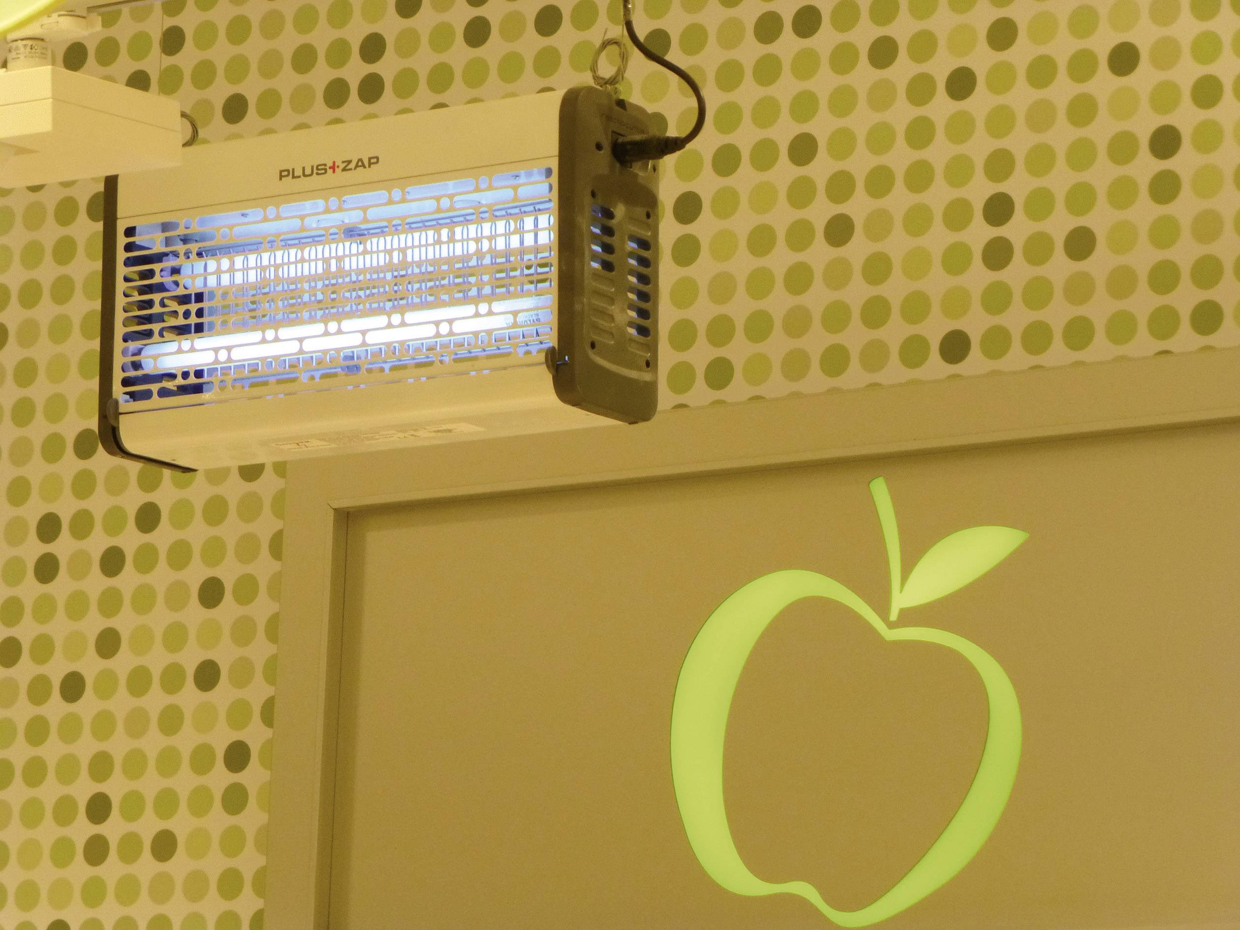 Plus ZAP PZ30 Insect-o-Cutor ZE122 UV-Insektenfänger 30 W (B x H x T) 514 x 262 x 130 mm Aluminium 1 St.