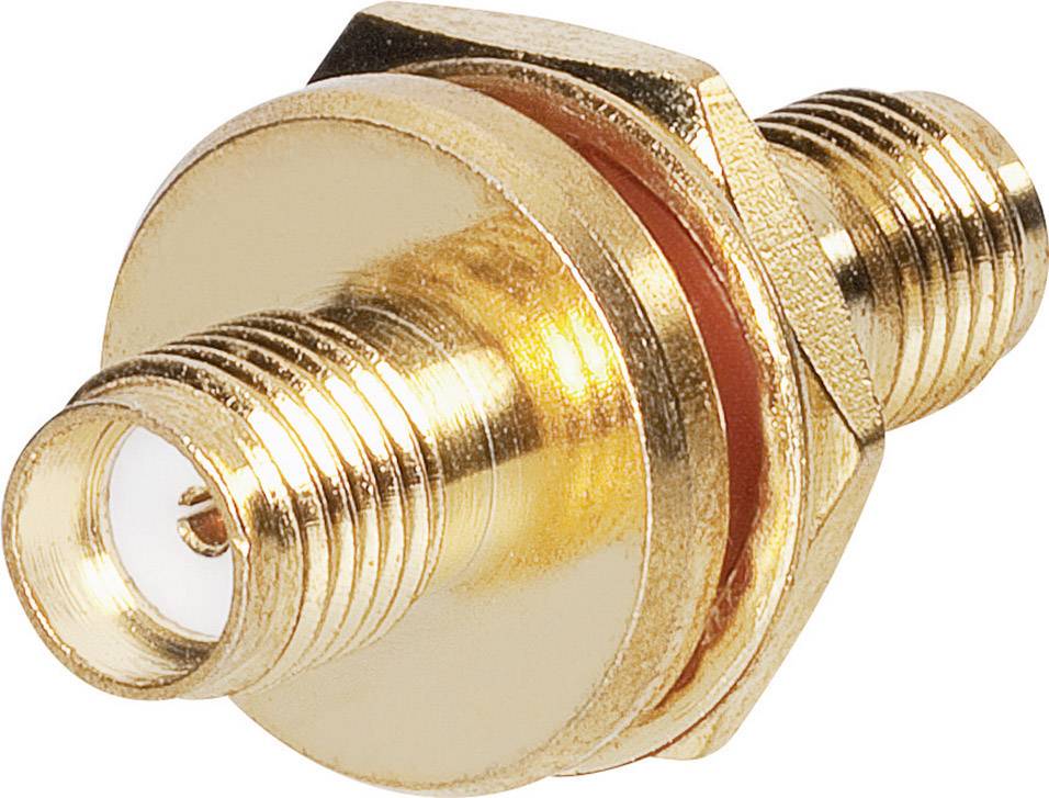 Ein goldener Koaxialadapter mit Außengewinde und Sechskantmutter, verwendet zur Verbindung von Antennenkabeln.