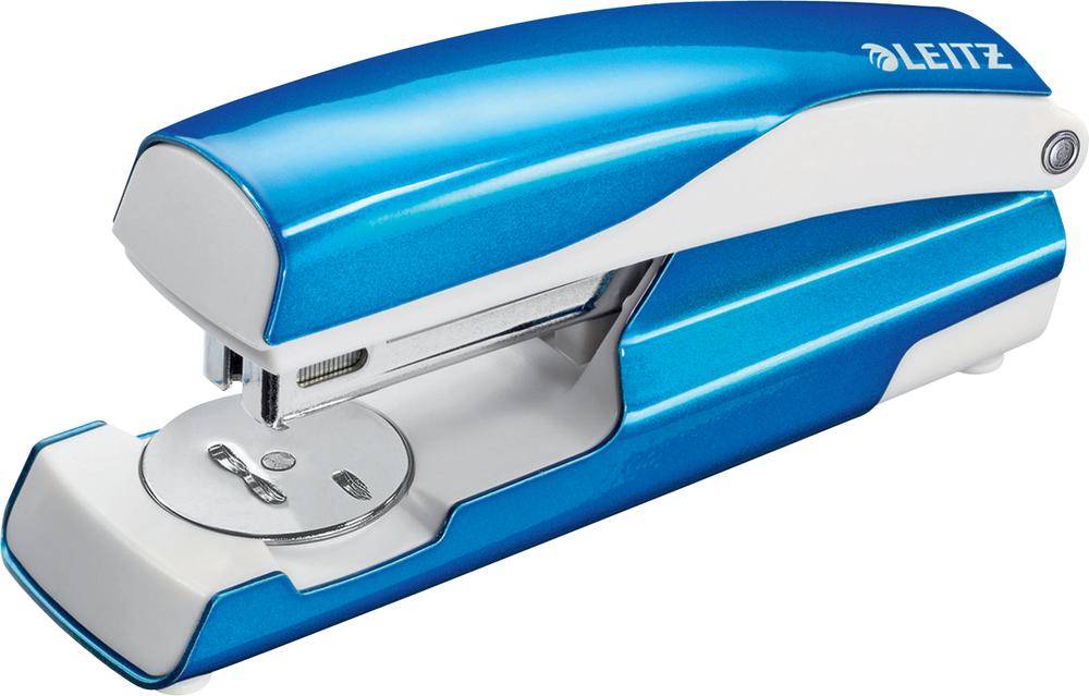 Heftgerät 5502 Metall bis 30 Blatt blau metallic