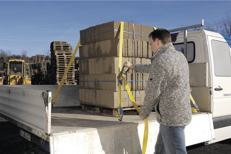 Wolfcraft 3278000 Zweiteiliger Spanngurt Zugkraft LC Niederzurren (einzeln/direkt)=2000 daN (L x B) 8 m x 50 mm Ratsche EN 12195-2