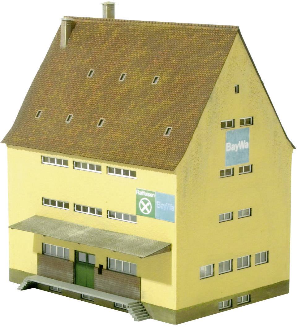 MBZ 14167 N BayWa Lagerhaus