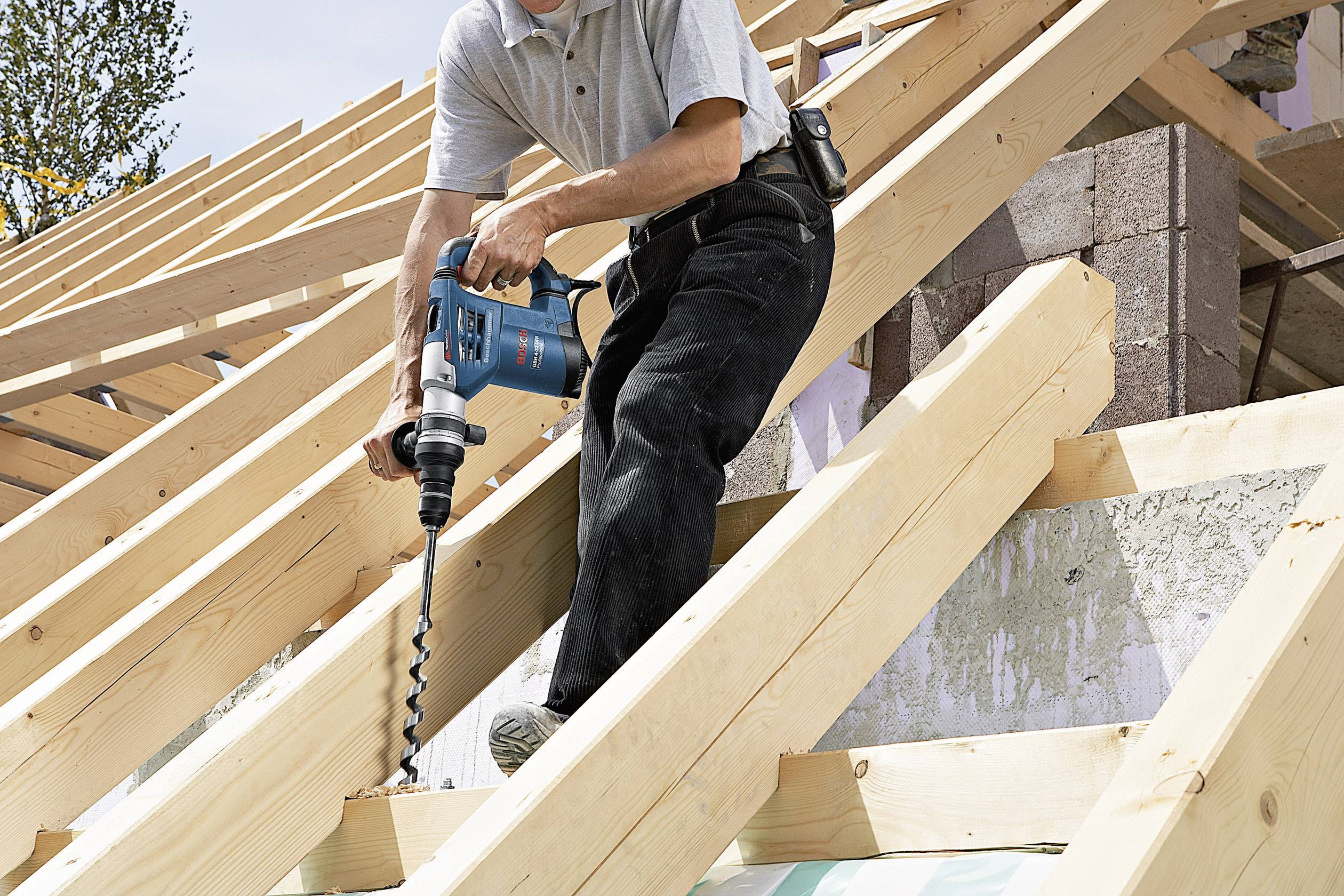 Bosch Professional GBH 4-32 DFR SDS-Plus-Bohrhammer 900 W inkl. Koffer