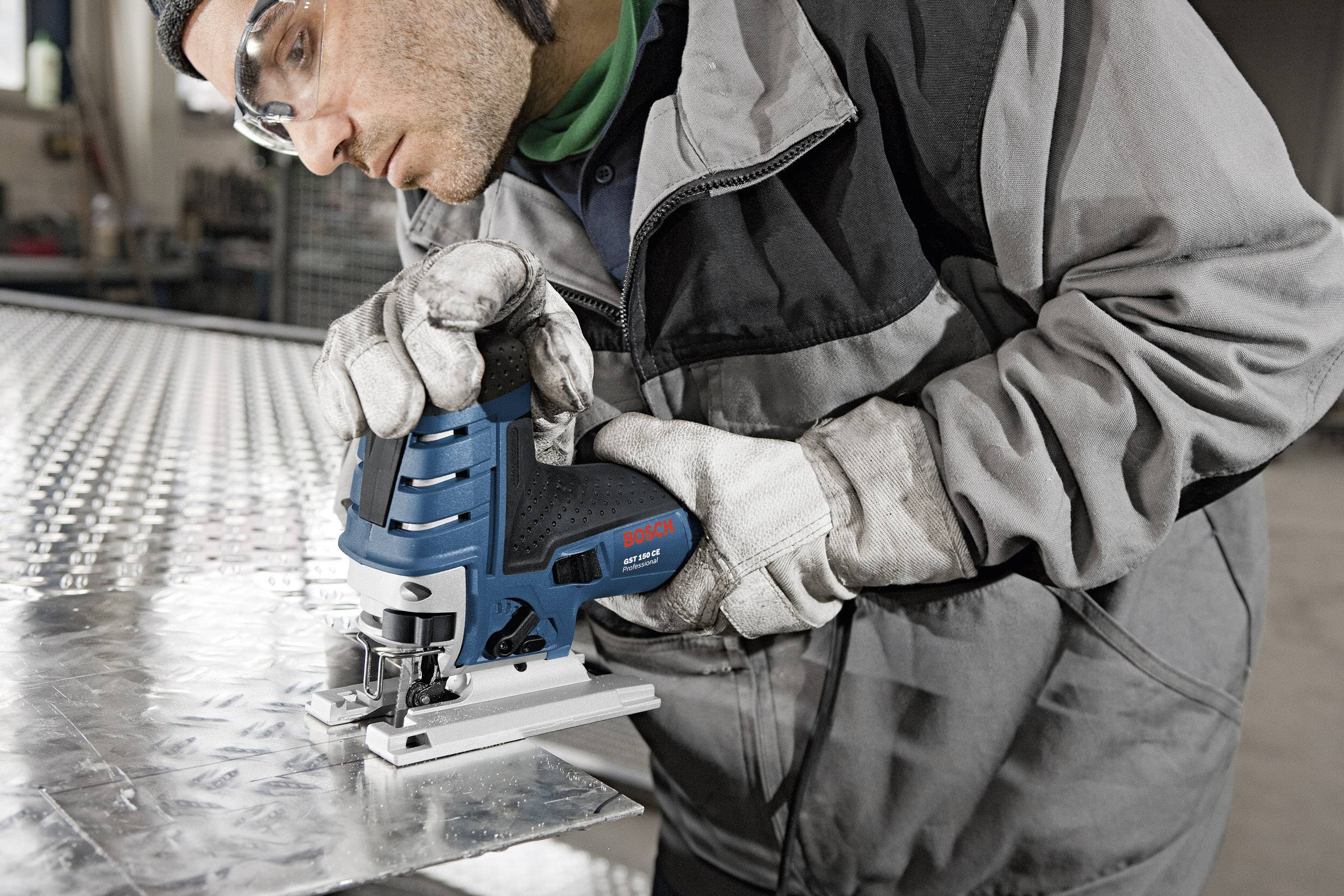 Bosch Professional GST 150 CE Pendelhubstichsäge 0601512003 inkl. Koffer 780W