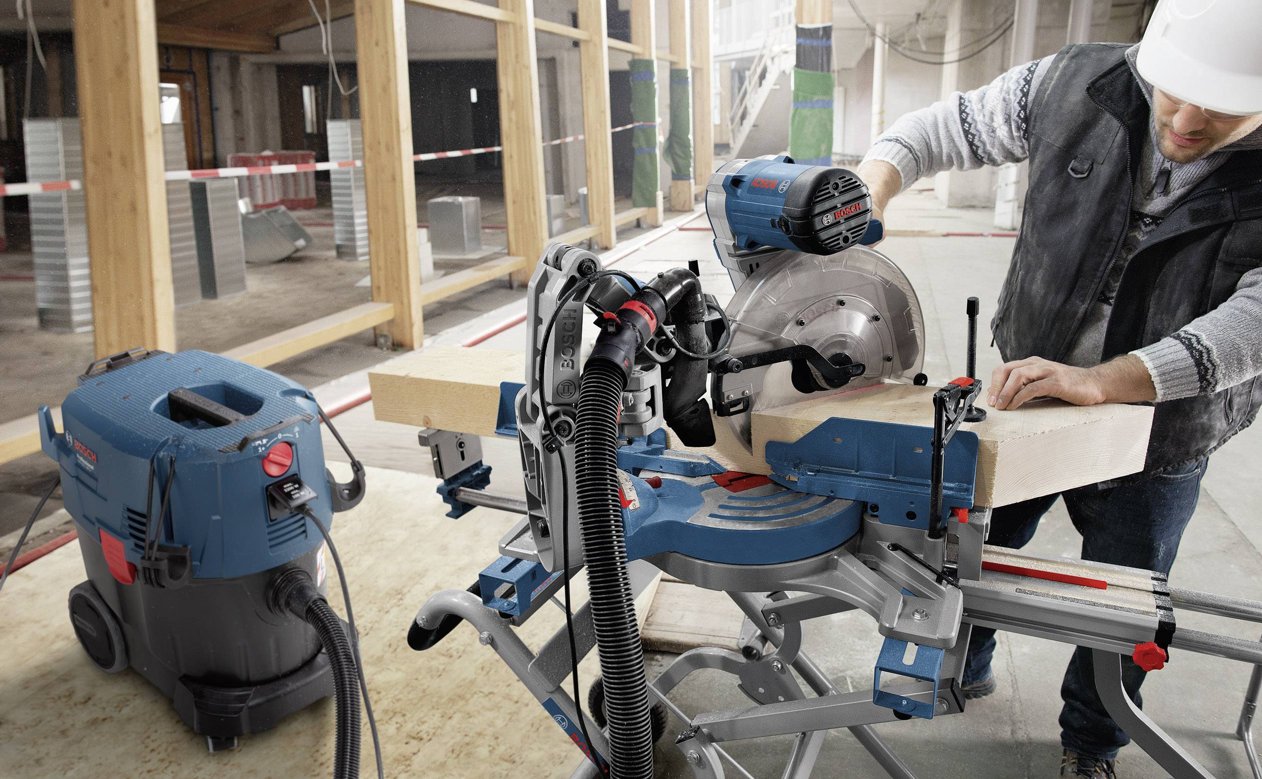 Bosch Professional GCM 12 GDL Kapp- und Gehrungssäge 305mm 30mm 2000W