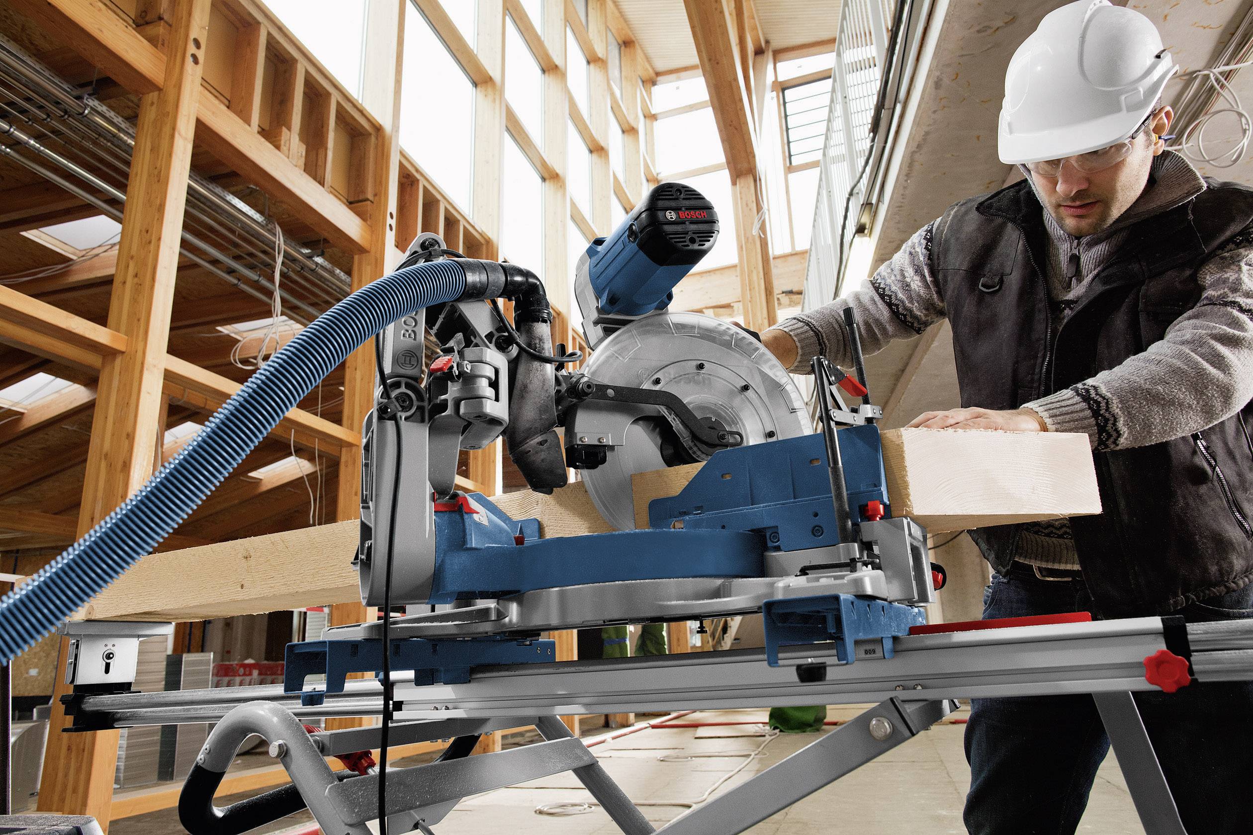 Bosch Professional GCM 12 GDL Kapp- und Gehrungssäge 305mm 30mm 2000W