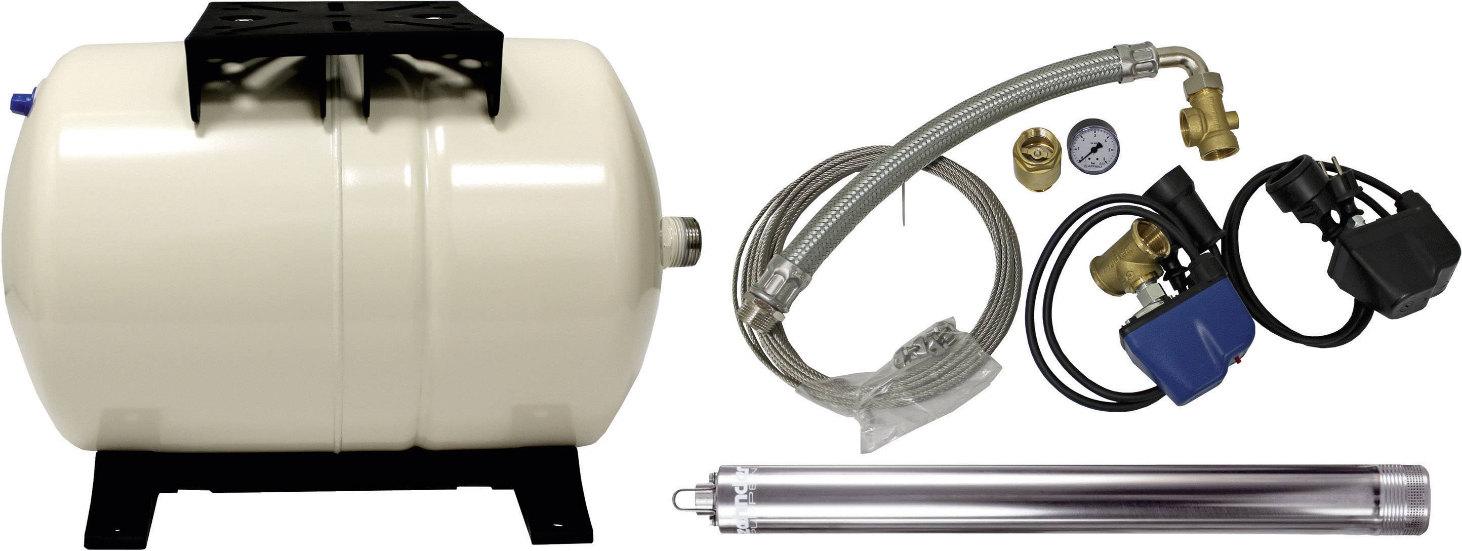 Weiße Druckwasserpumpe mit verbundenen metallischen Schläuchen und Manometer. Geeignet für Wasserversorgungsanwendungen.