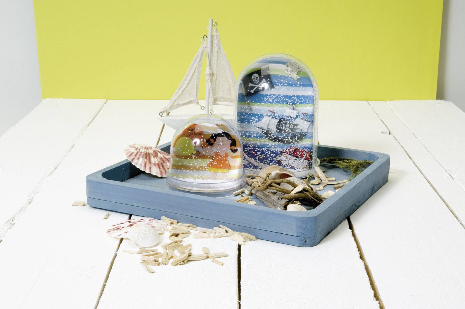 Heyda Schneekugel/204888400 9x8,5 cm