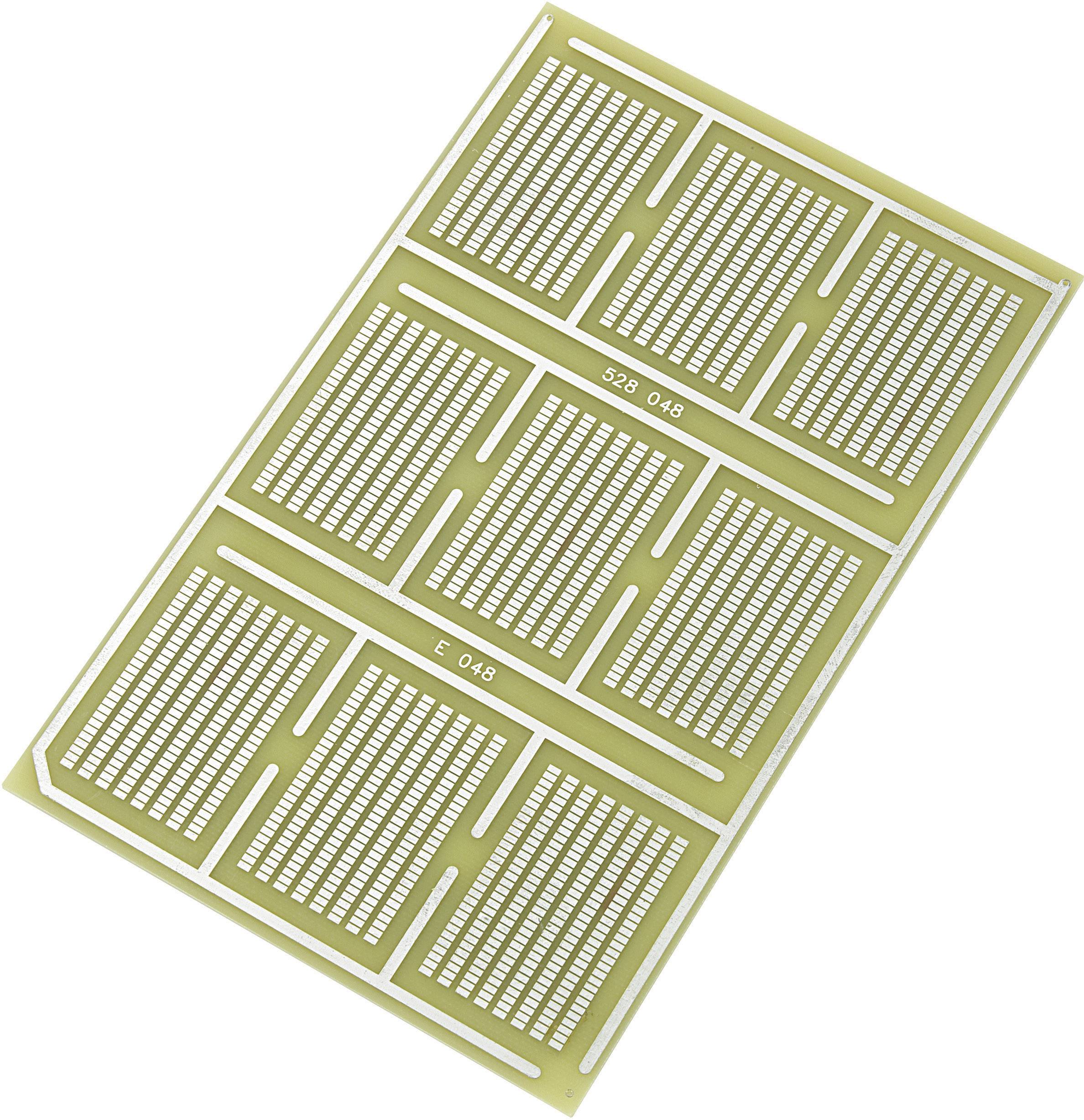 Platine mit gleichmäßigen Reihen aus rechteckigen Öffnungen, geeignet für elektronische Anwendungen oder Bastelprojekte.