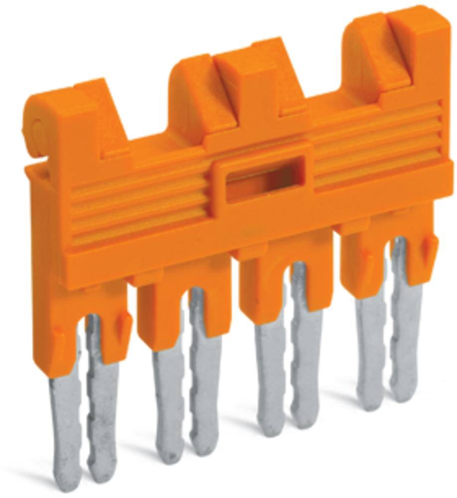 Ein orangefarbener Stecker mit sechs Metallstiften, verwendet in elektrischen Verbindungen.
