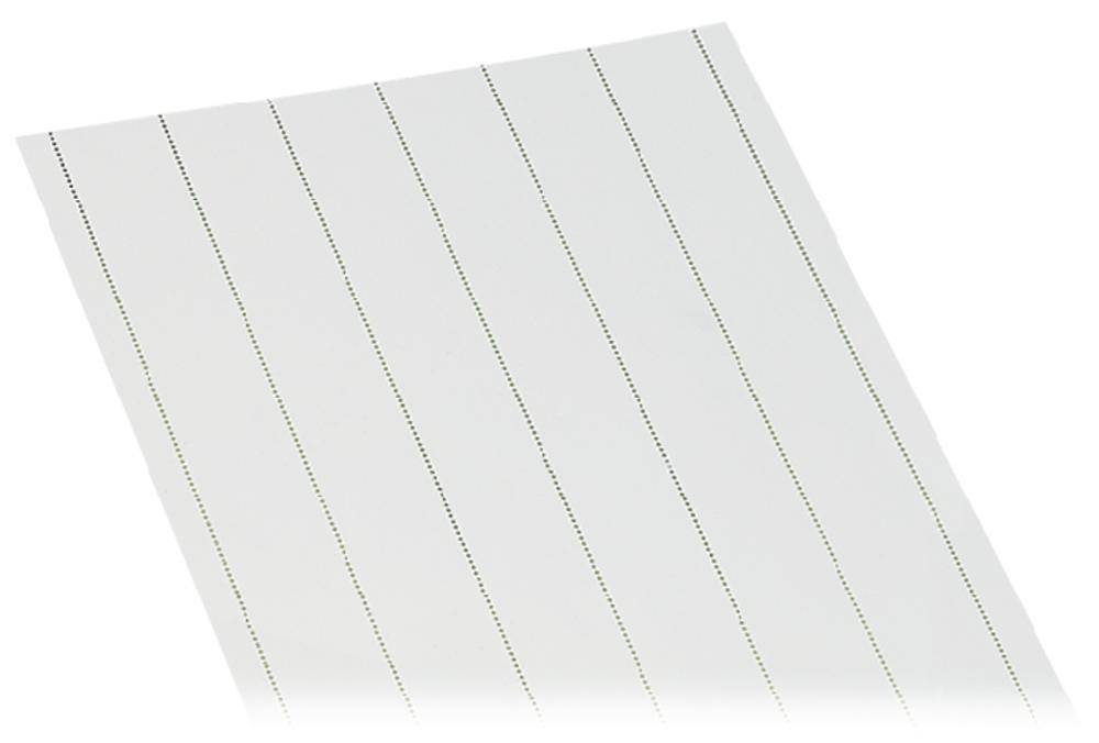 Leeres Blatt kariertes Papier, leicht geneigt. Geeignet für Notizen oder Zeichnungen.