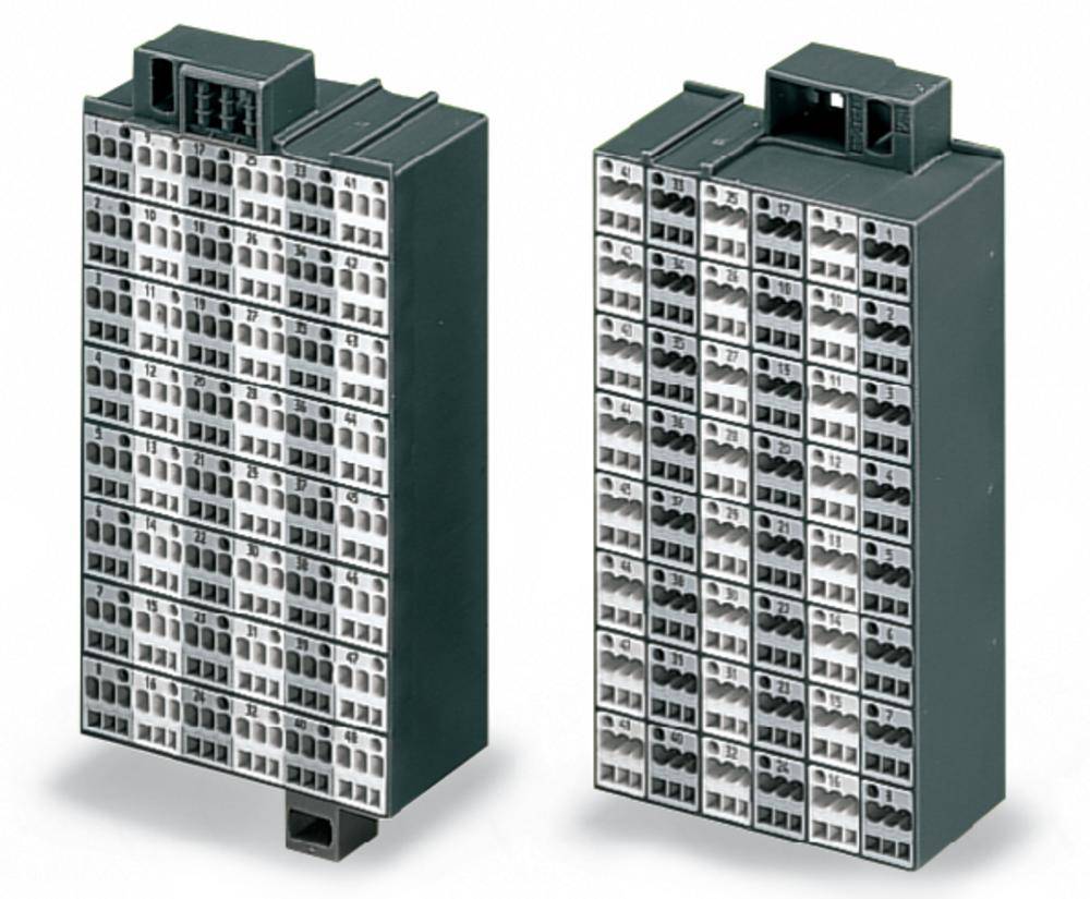 Zwei schwarze elektrische Steckmodule mit zahlreichen Anschlüssen, geeignet für industrielle Anwendungen und Verbindungen.