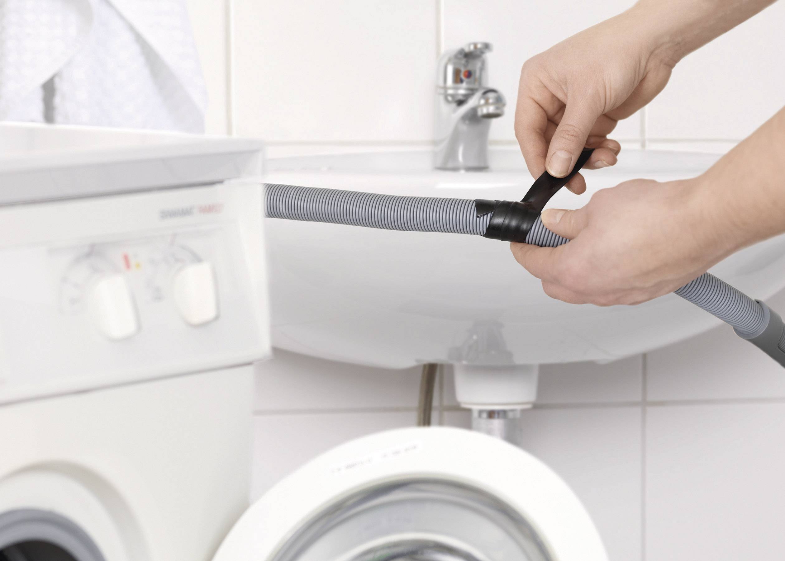 tesa 56242-0-0 56242-0-0 Reparaturband tesa® Schwarz (L x B) 3 m x 25 mm 1 St.