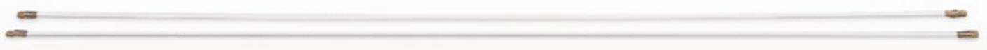 Zwei schlichte, weiße Gardinenstangen mit braunen Endkappen, nebeneinander liegend auf weißem Hintergrund.