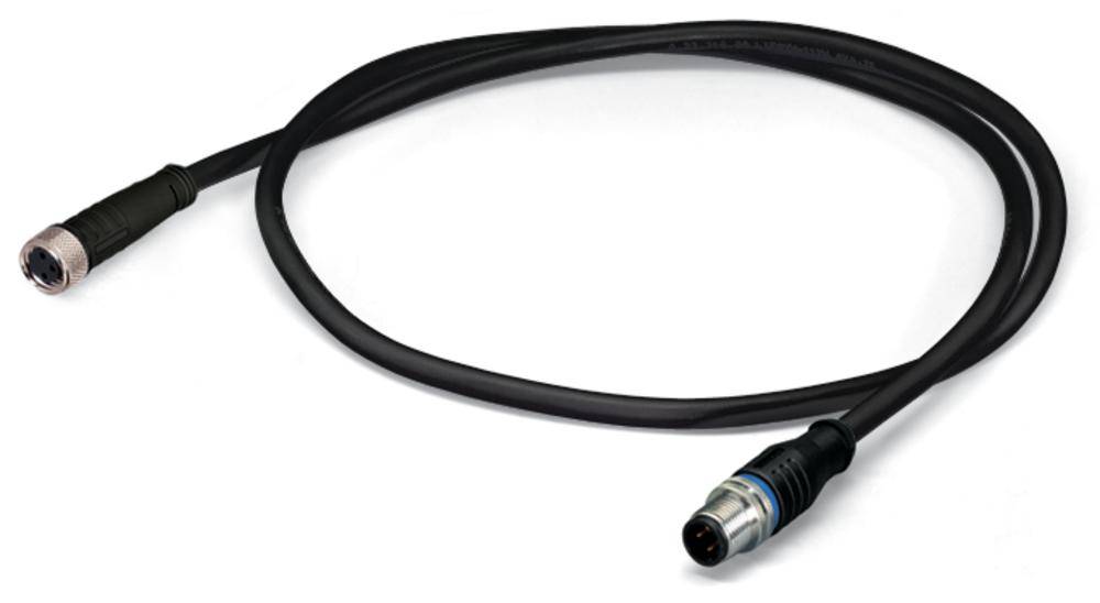 Ein schwarzes Kabel mit einem 5-poligen Stecker an einem Ende und einem 3-poligen Stecker am anderen Ende, auf weißem Hintergrund.