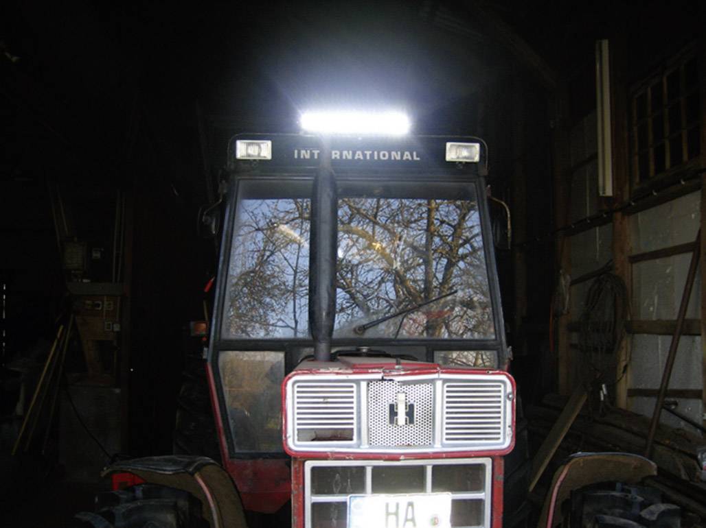 Berger & Schröter Arbeitsscheinwerfer 12 V, 24V 120W 20198 Nahfeldausleuchtung (B x H x T) 610 x 115 x 85mm 7800lm 6000 K