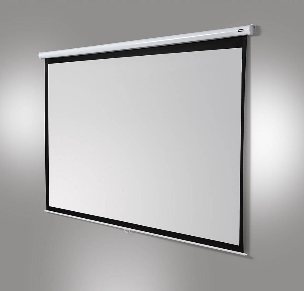 Weiße Leinwand mit schwarzem Rahmen, an einer Wand montiert. Ideal für Präsentationen oder Filmvorführungen.