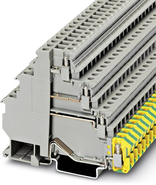 Graue elektrische Klemmenleiste mit mehreren Ebenen und Schraubanschlüssen, verbunden mit gelb-grüner Erdungsklemme unten.