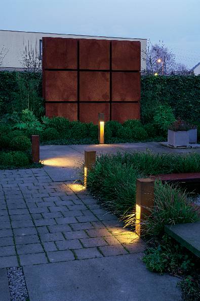 SLV 229410 Rust Slot 50 Außenstandleuchte Energiesparlampe E27 11W Eisen (gerostet)