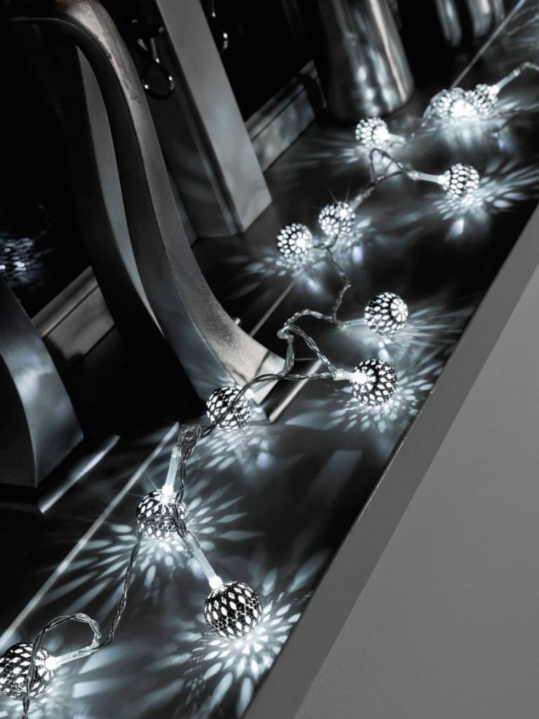 Konstsmide 3188-303 Motiv-Lichterkette Kugel Innen batteriebetrieben Anzahl Leuchtmittel 10 LED Warmweiß