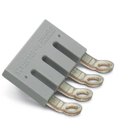 Ein grauer Stecker mit vier metallischen Kabelanschlüssen, markiert mit 'Phoenix Contact'. Geeignet für elektrische Verbindungen.
