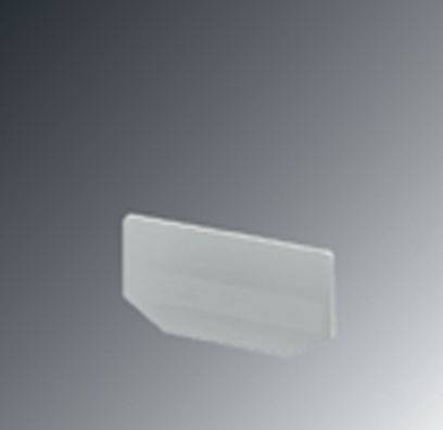 Ein grauer, rechteckiger Gegenstand schwebt leicht geneigt vor einem grauen, verlaufenden Hintergrund.