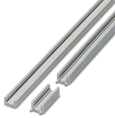Zwei Aluminiumprofile und zwei passende Kunststoffabdeckungen. Sie sind parallel zueinander angeordnet und dienen als Führungsschiene.