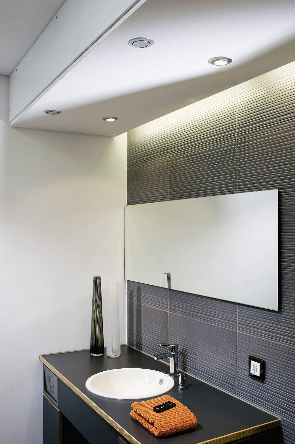 WHD Einsatz Lautsprecher, Fernbedienung, Radio Chrom 106-005-07-100-00 1 Set