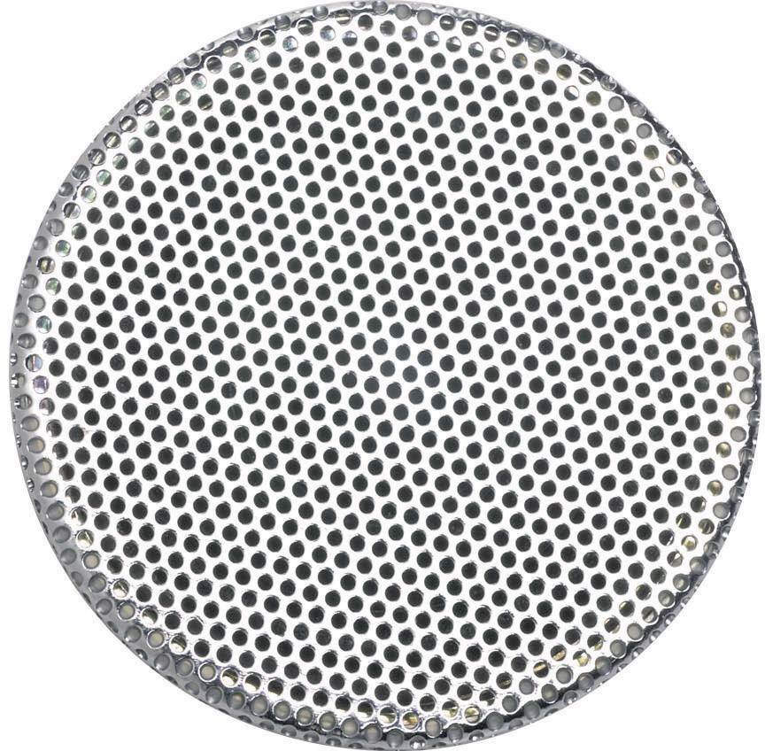 Eine runde Metallplatte mit zahlreichen gleichmäßig verteilten Löchern, die gleichmäßig über die gesamte Fläche angeordnet sind.