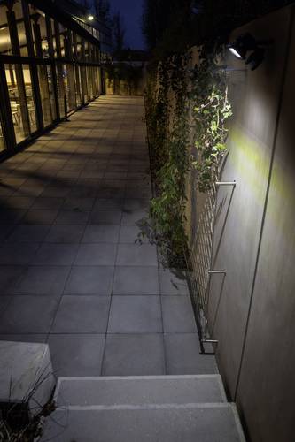 TL-F10CW-P TL-F10CW-P LED-Außenstrahler mit Bewegungsmelder 10W; Energieeffizienzklasse: A+