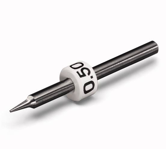 Eine Metallbohrspitze mit einer zylinderförmigen Halterung beschriftet mit '0.5D', auf weißem Hintergrund.