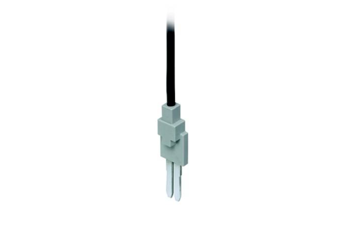 Ein weißer Stab an einem schwarzen Kabelende, möglicherweise ein elektronischer Sensor oder eine Sonde.