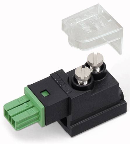 Zweipoliger Stecker mit grünem Anschluss und silbernen Schrauben. Transparentes Schutzgehäuse schwebt darüber.
