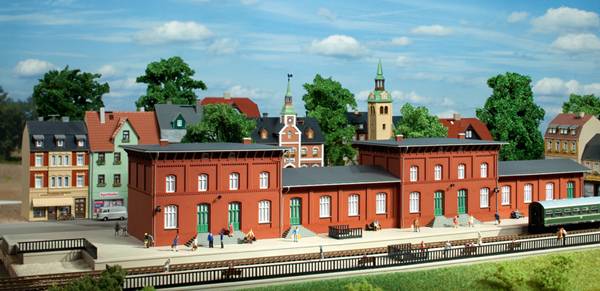 Auhagen 13329 TT Bahnhof Neustadt