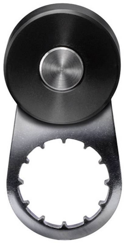 Metallschlüsselanhänger mit rundem, glänzendem Knopf oben und gezackter Öffnung unten, geeignet zum Öffnen von Flaschen.