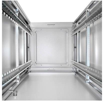 Runder Lüftungskasten aus silbernem Metall, geöffnet und leer, mit seitlichen Paneelen und sichtbaren Schienen.
