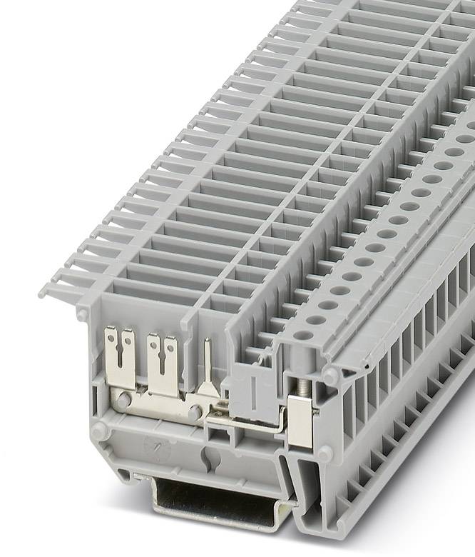 Ein grauer Klemmenblock für elektrische Verbindungen mit Reihen aus vertikalen Anschlussstellen, geeignet für industrielle Anwendungen.