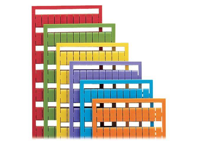 Bunte Stapel von Notizkartenhaltern in sieben verschiedenen Farben und Größen, die teilweise übereinandergelegt sind, stehen in Reihen.