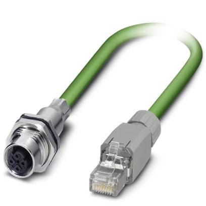 Ein grünes Ethernet-Patchkabel mit M12- und RJ45-Stecker, geeignet für industrielle Netzwerkverbindungen.